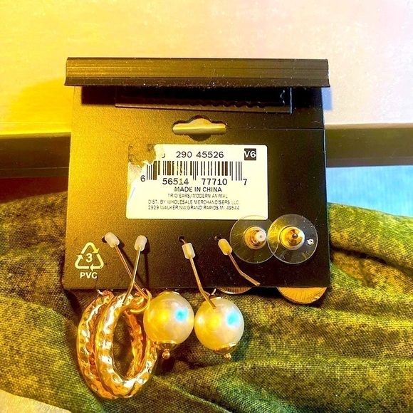 Ophelia Roe - Set Of Three Gold Tone Fashion Earrings - NWT - Picture 2 of 3